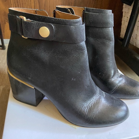 bootie - size 6 - Picture 4 of 4